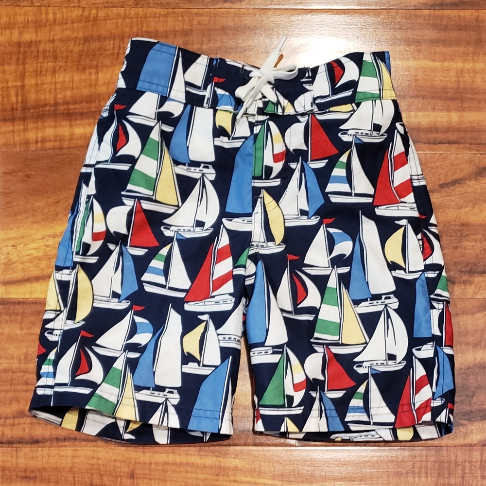 Janie and Jack EUC Boys size 4 vintage nautical sailboat swim shorts
